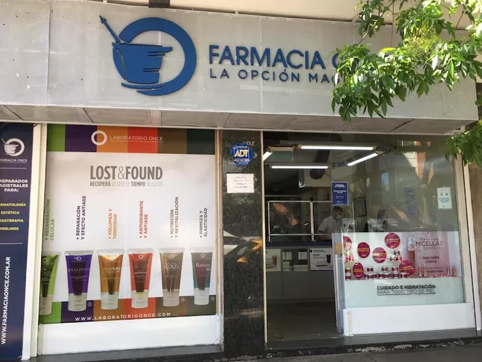 Farmacia Once