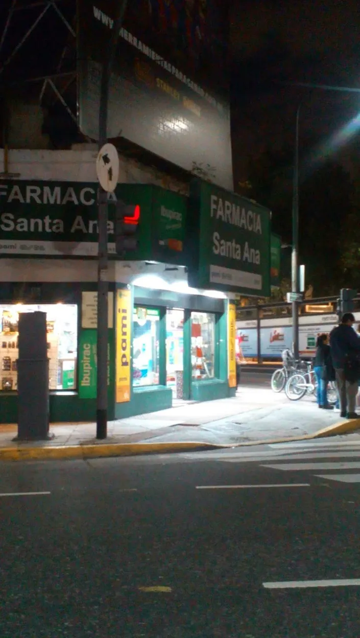 Farmacia Santa Ana, Flores