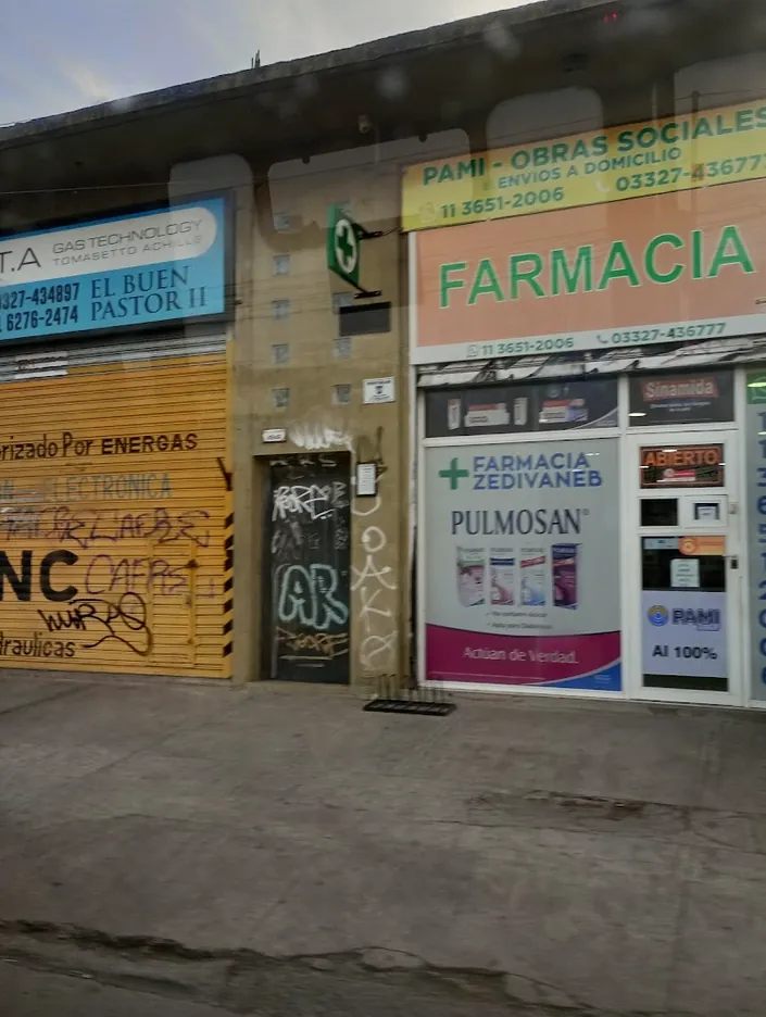 Farmacia Zedivaneb
