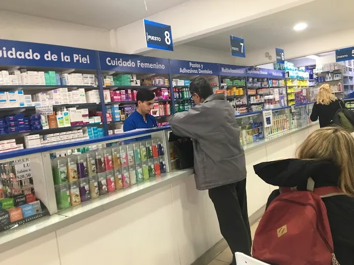 Farmacias Uomax Bustamante