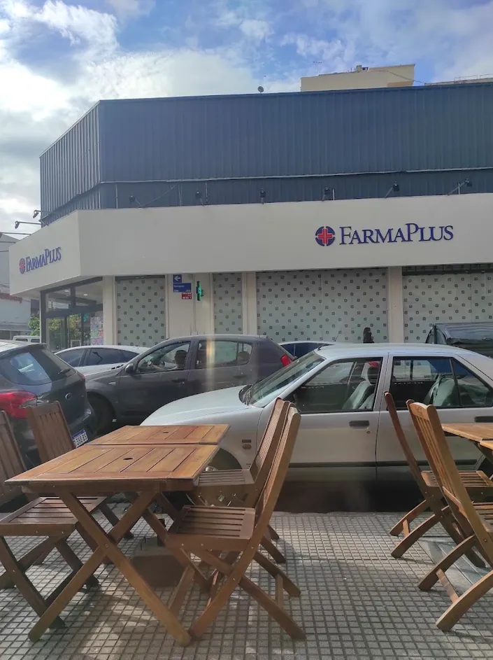 FARMAPLUS – VILLA DEL PARQUE II
