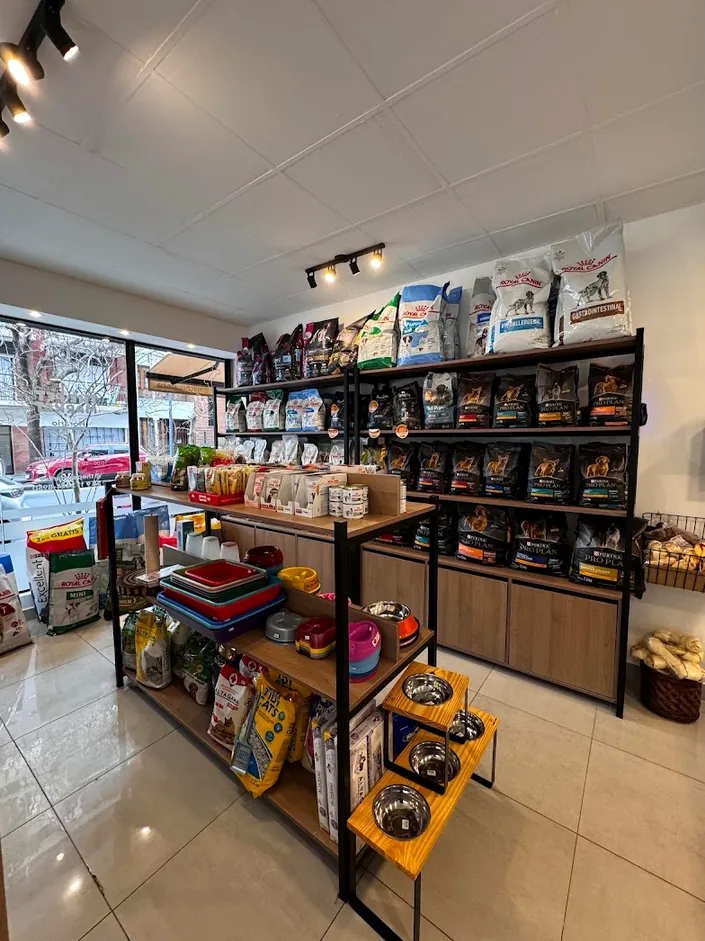 THE PET MARKET